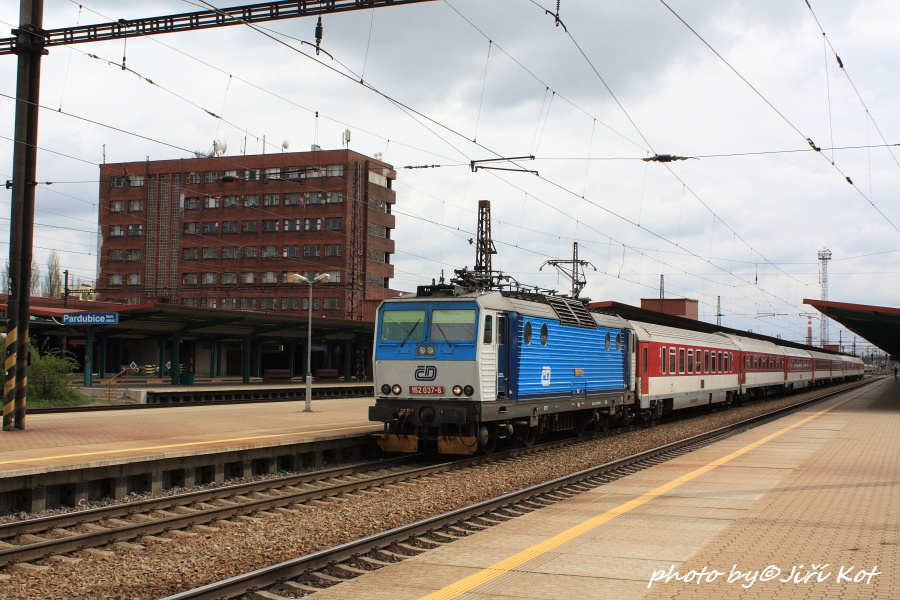 162 037-6(01)